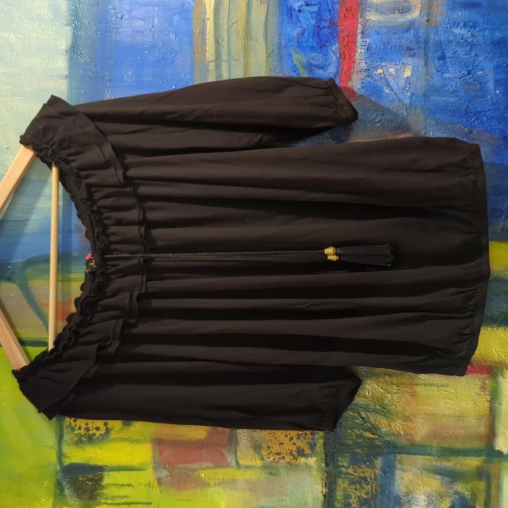 IMAN black tassel ruffle neck blouse 3/4 sleeved w/ elastic cuffs and hem small